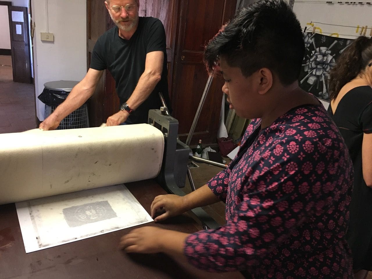 international art workshops